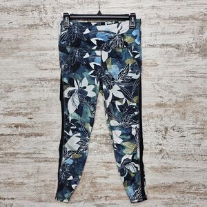 Athleta Teal Watercolor Lilly Leafy Floral Mesh Detail Leggings Womens sz S Yoga